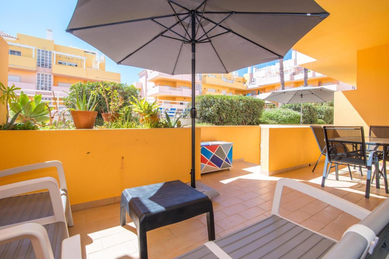Casa Nobre 2bdr - 4 Mins Walk Train Station - Pool - Patio - Quiet Apartament *